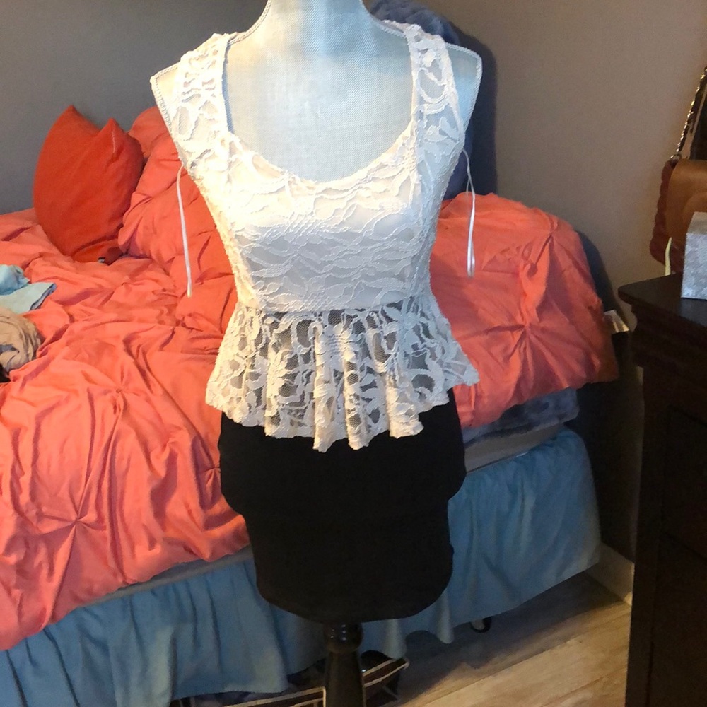 Black and white lacy dress